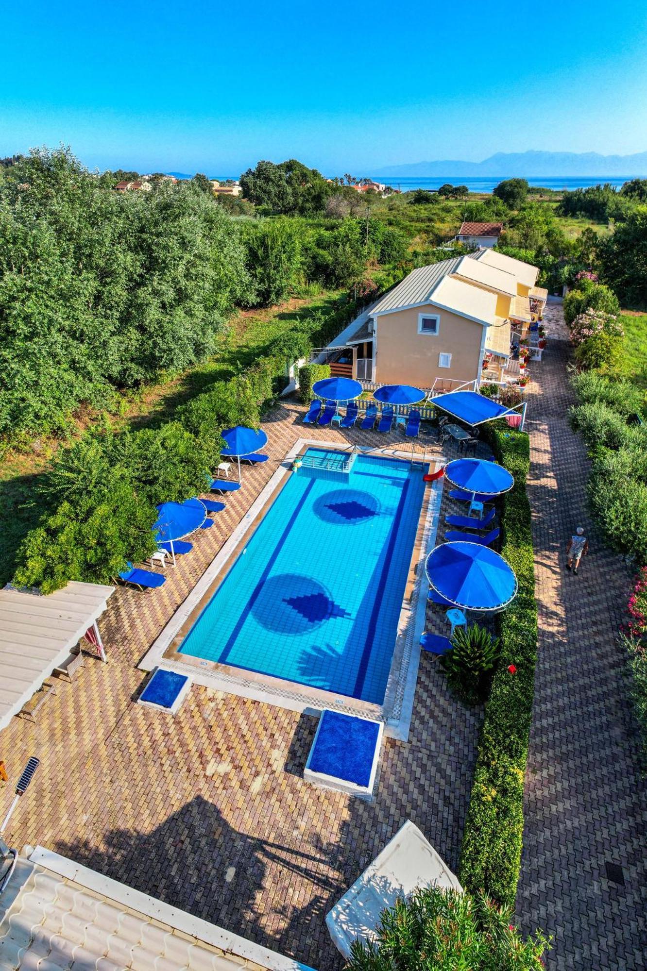 Villa Eleni Holidays Resort With Swimming Pool, Сидарион Экстерьер фото